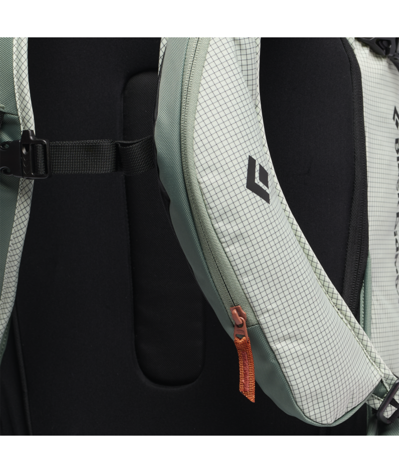 BLACK DIAMOND - DAWN PATROL 32 BACKPACK