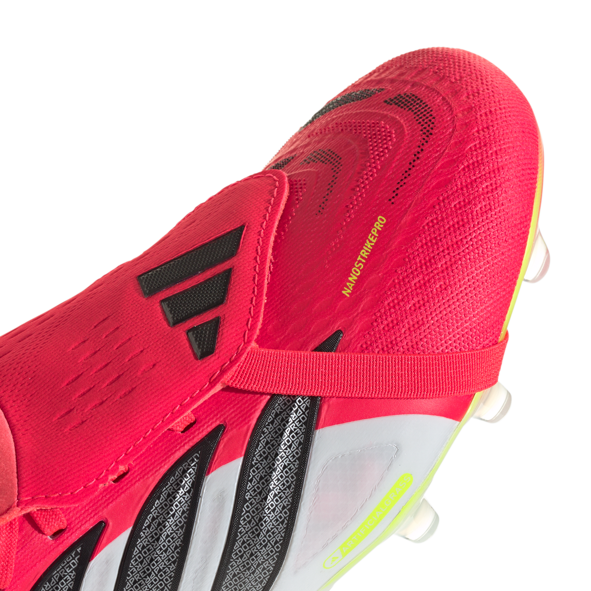 ADIDAS - Scarpa Da Calcio Predator Pro Con Linguetta Ripiegabile Per Superfici In Erba Artificiale - image 8