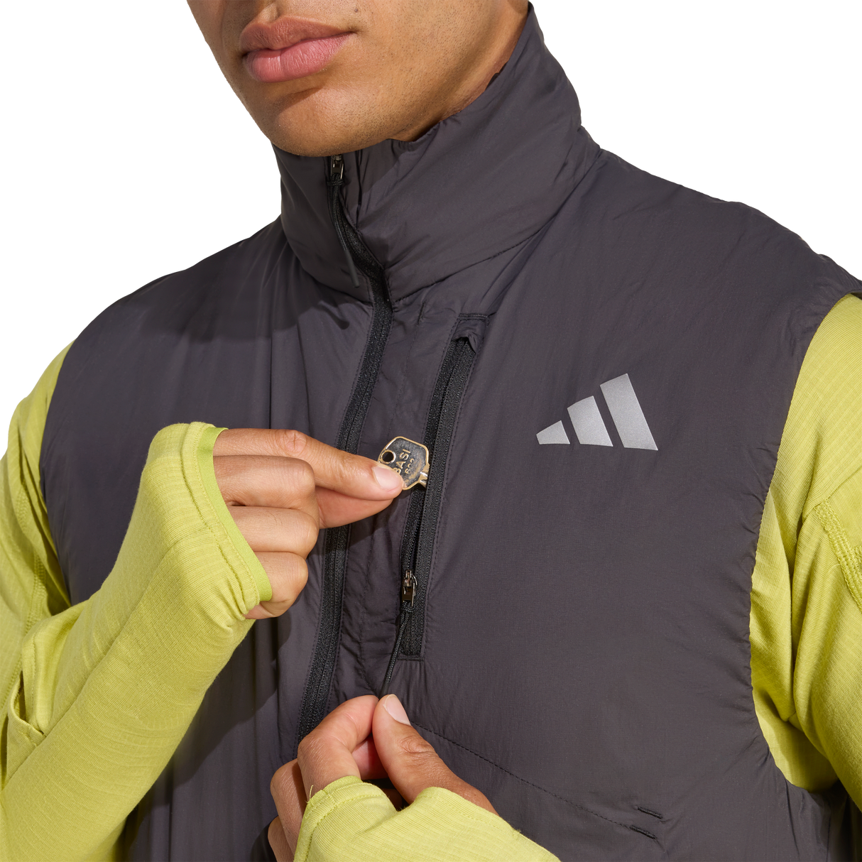 ADIDAS - Adi365 Running CLIMAWARM Vest - Uomo - Black - image 7