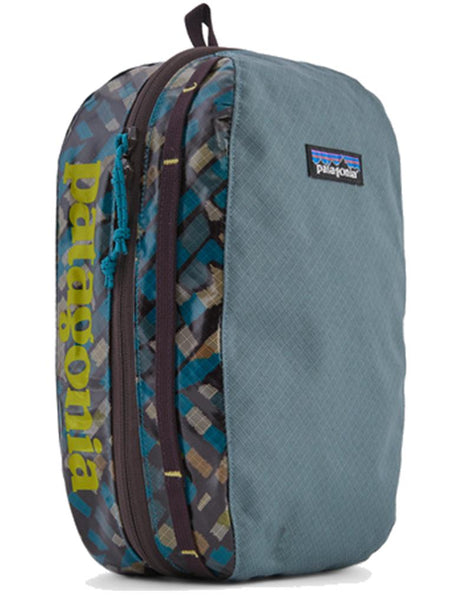 Patagonia black hole cube medium