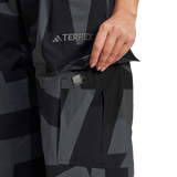 ADIDAS - Pantaloni TERREX Xploric Cargo Printed - Donna - Black - image 6