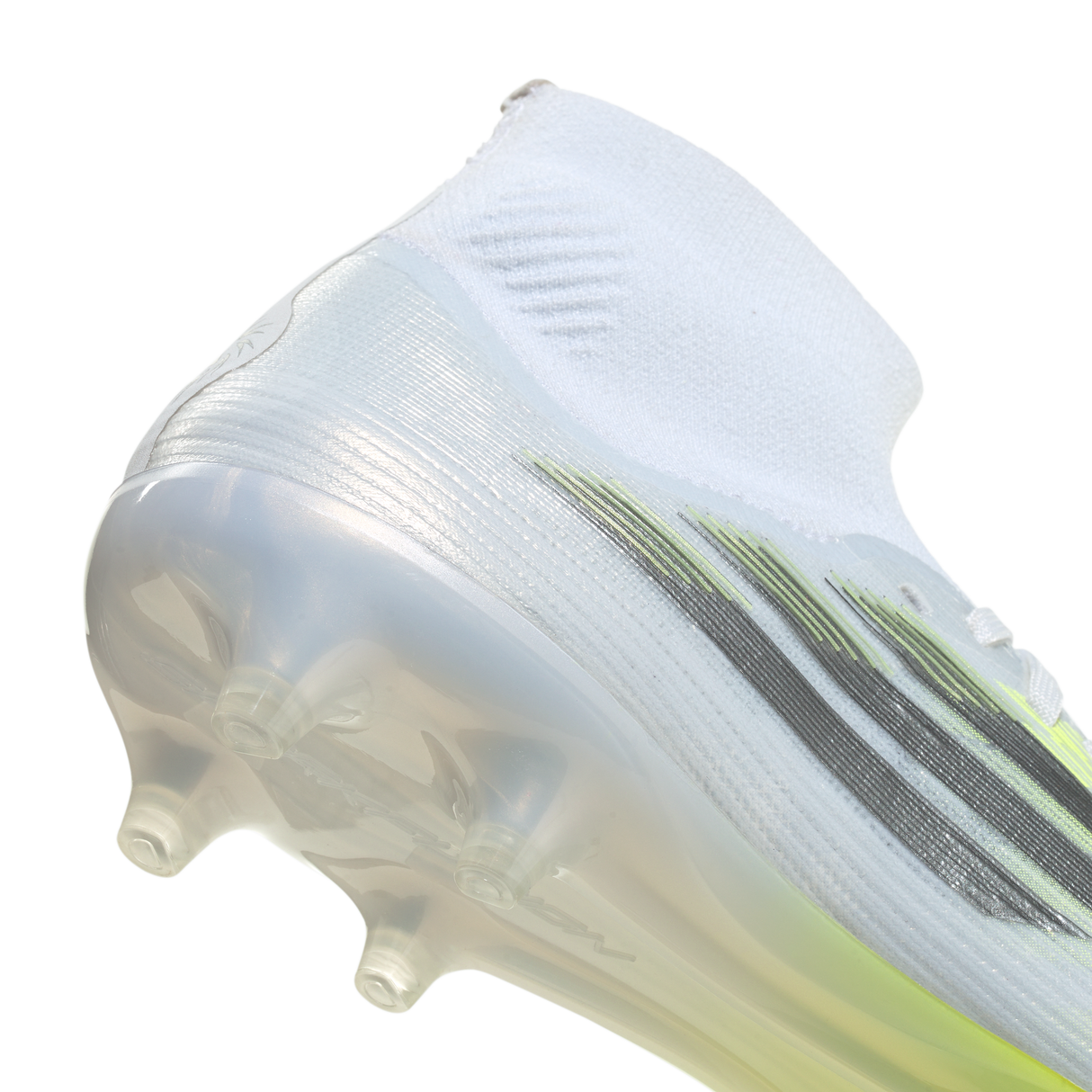 ADIDAS - Scarpe Da Calcio Per Terreni Naturali Compatti/Superfici In Erba Artificiale F50 Sparkfusion Pro Mid Cut - Donna - White - image 7