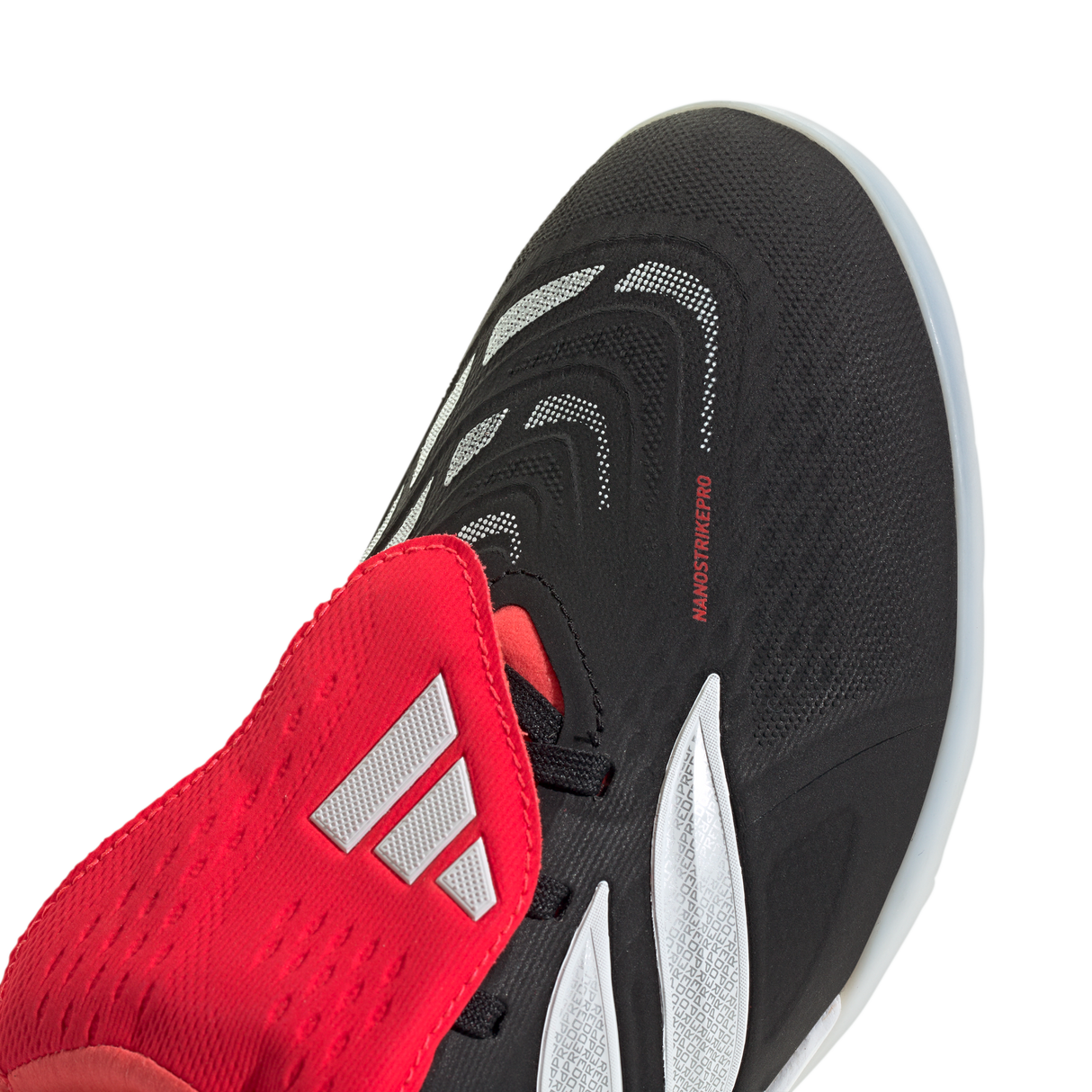 ADIDAS - Scarpe Da Calcio Predator Pro Con Linguetta Ripiegabile Per Erba Sintetica - image 18