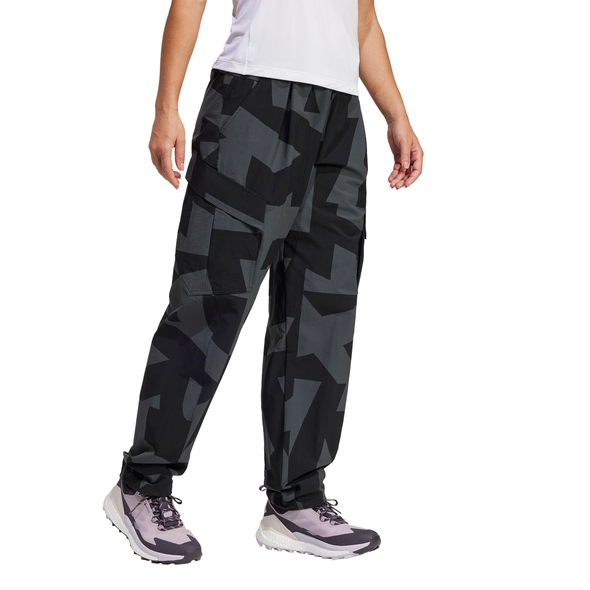ADIDAS - Pantaloni TERREX Xploric Cargo Printed - Donna - Black - image 4