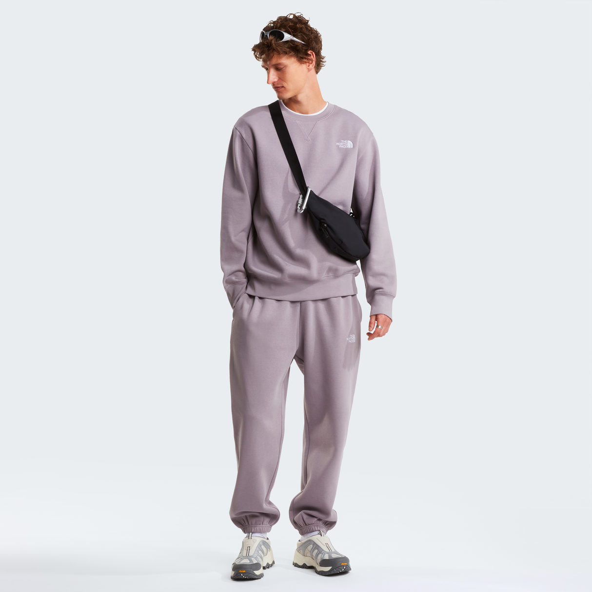 tnf_asset:NF0A89ETG7O-ALT1