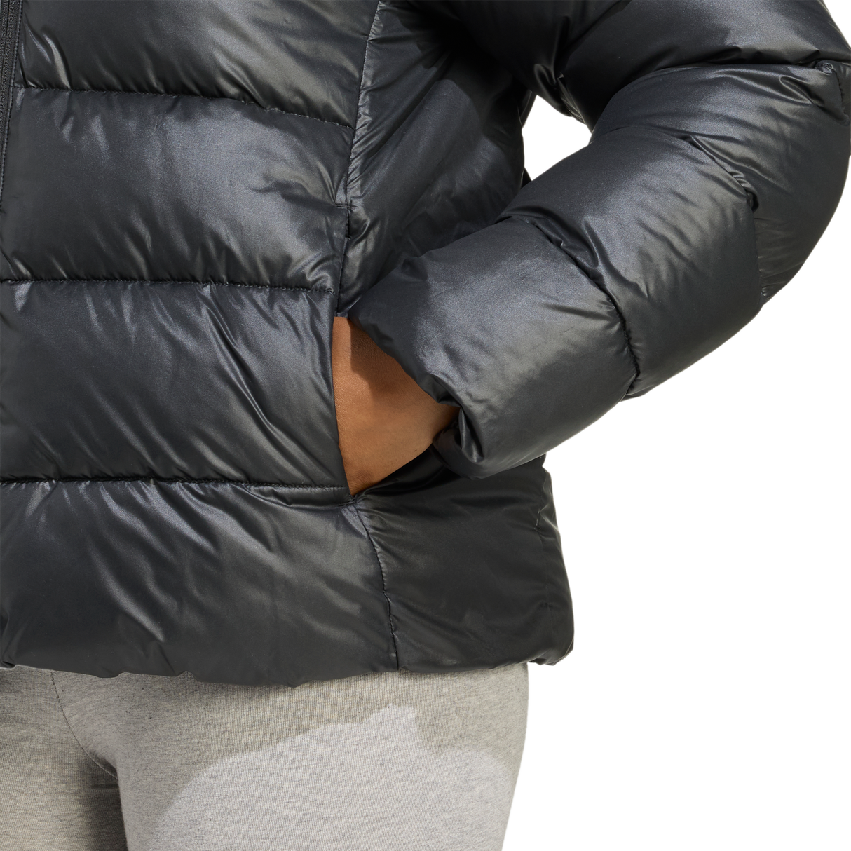 ADIDAS - Essentials CLIMAWARM Piumino Sintetico Giacca Con Cappuccio - Donna - Black - image 6