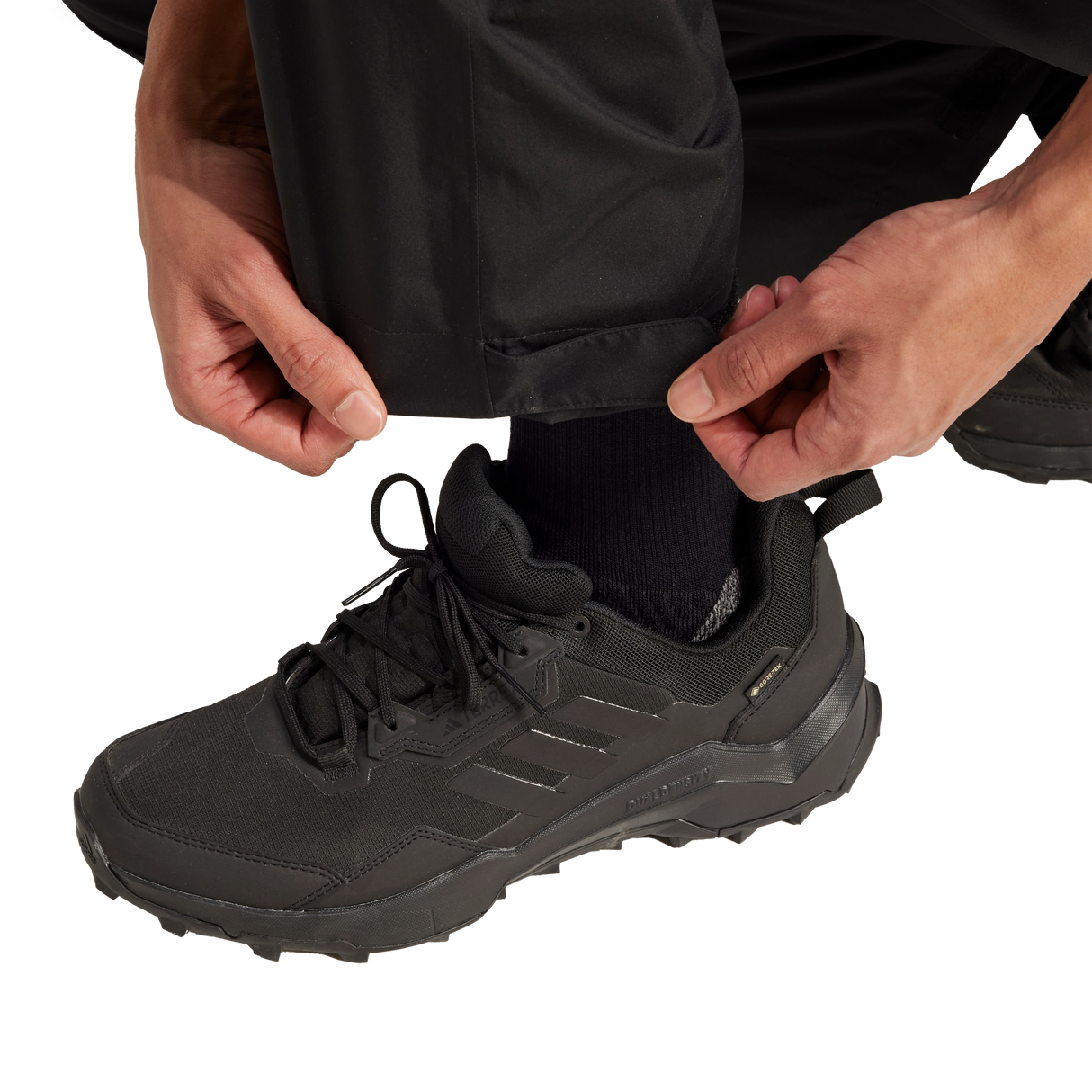 ADIDAS - Pantaloni Antipioggia TERREX Multi CLIMAPROOF 2.0 A Due Strati - Uomo - Black - image 6