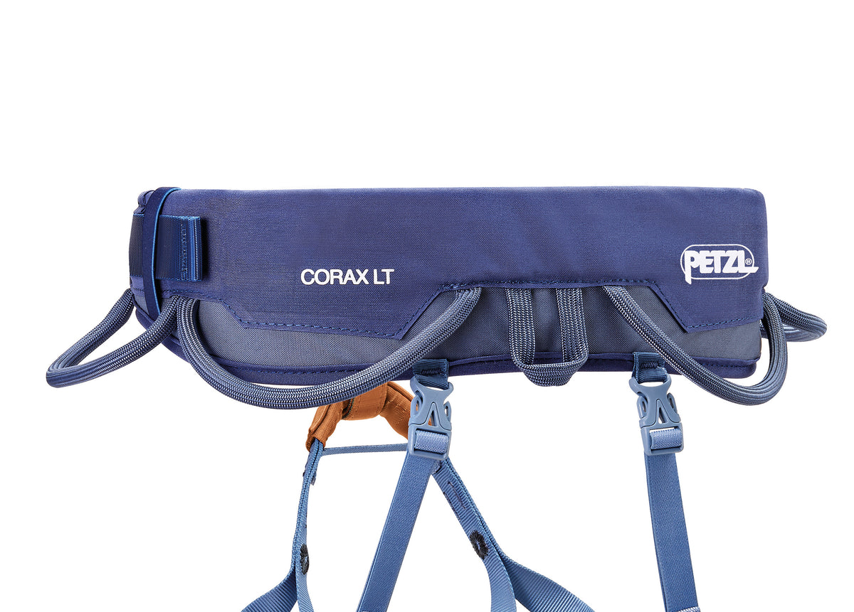 C052AB-CORAX-LT-BLUE-focus-2