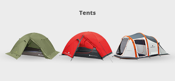 Immagine di tre tende per il campeggio